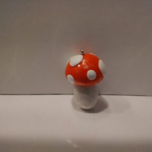 charm_red_white_mushroom_1